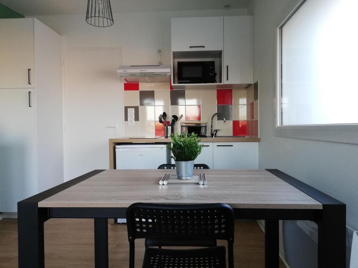 Studios Les 3 Eclats Сан-Лоран-сюр-Севр Екстериор снимка